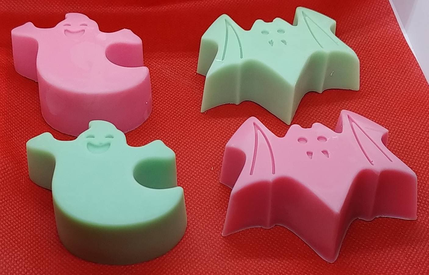 Free USA Shipping 3 Halloween Soy Wax Melts (Choose your scent)