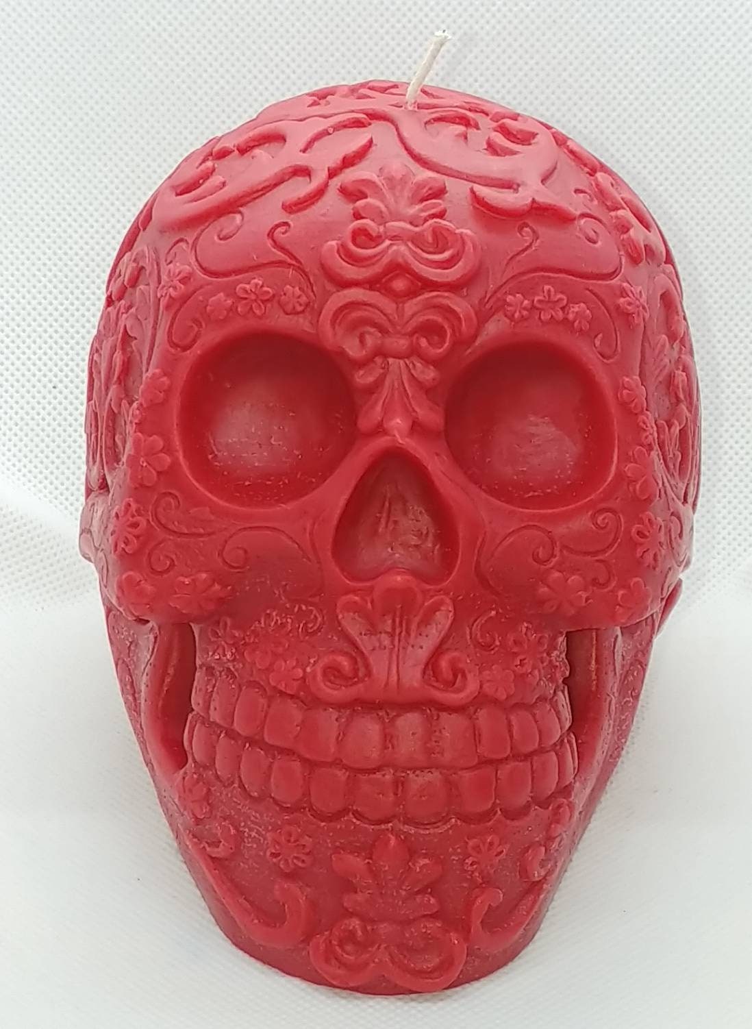 Free USA shipping 1 lb 7 oz. Scented & unscented soy Day of the Dead skull candle